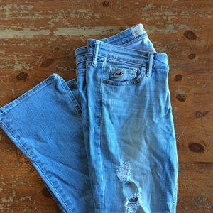 Hollister distressed boot cut, 27/ 5 short